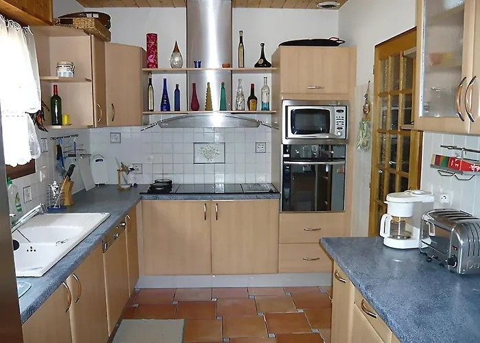 10 Pers Avec Piscine Privée Et Accès Tennis Villa *